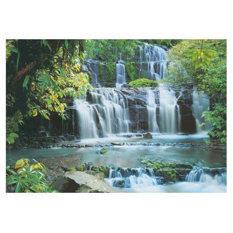 Fotobehang - Pura Kaunui Falls - Formaat 368 X 254 Cm